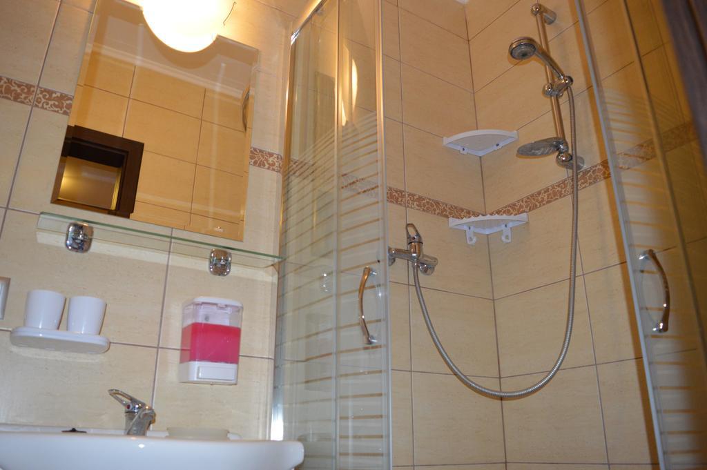 Ferienwohnung Przystan Rozalin  Exterior foto